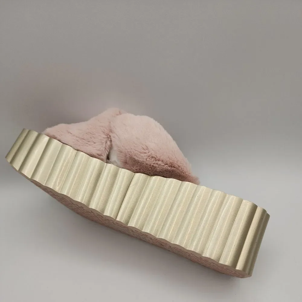 Tory Burch Faux Fur Scallop Wedge Slide Sandal‎ Sea Shell Pink Size 10 $168